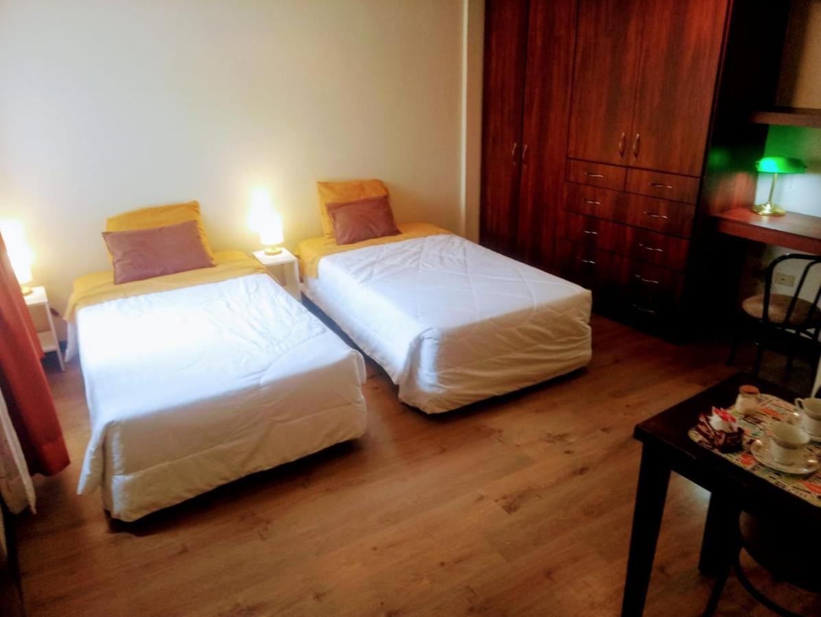 Casa De Huespedes Tu Parada En Cuenca Ngoại thất bức ảnh