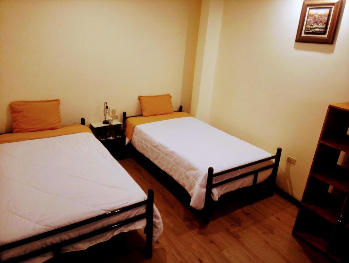 Casa De Huespedes Tu Parada En Cuenca Ngoại thất bức ảnh